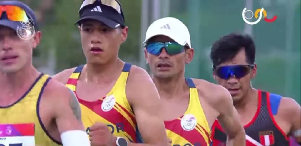 Luis Henry Campos estable un nuevo récord nacional de media maratón marcha