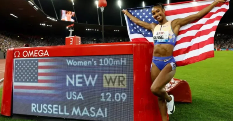 Masai Russell rompe el récord mundial en los 100 metros vallas (12.09)