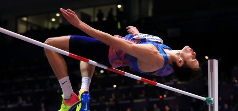 Danil Lysenko supera al favorito Mutaz Barshim y gana el alto del Mundial de Indoor