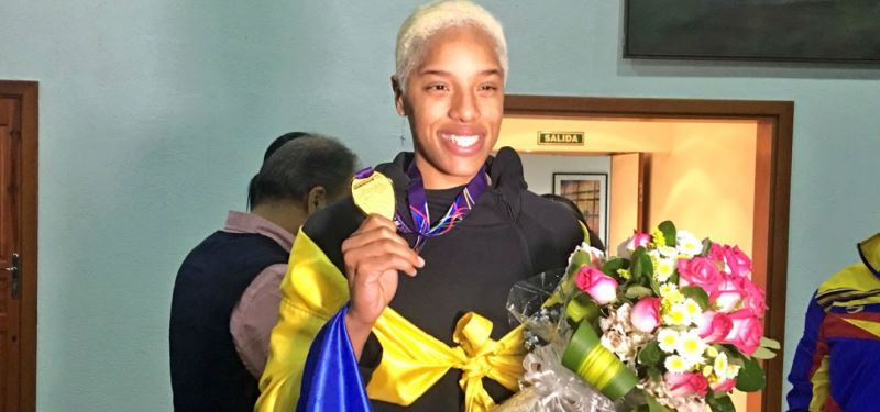 Llegó a Venezuela con muchos objetivos la Campeona Mundial Yulimar Rojas