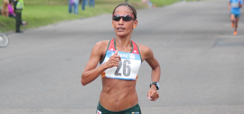 Fondista colombiana Kelly Arias corre el lunes la Maratón de Boston