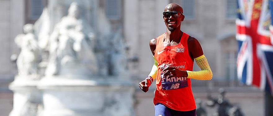 Mo Farah rompe el récord añejo británico de Maratón