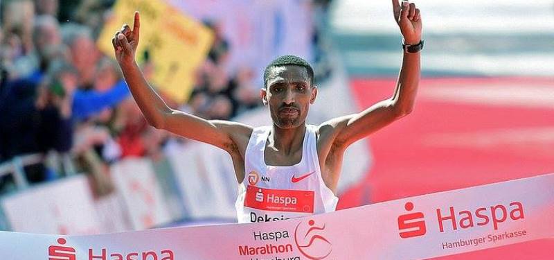 Etíope Solomon Deksisa gana la Maratón de Hamburgo