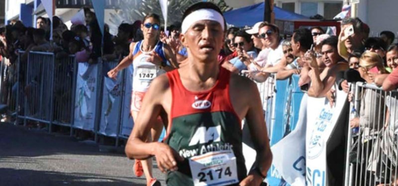 Juan Huamán gana la Corrida Internacional en Rivadavia – Argentina
