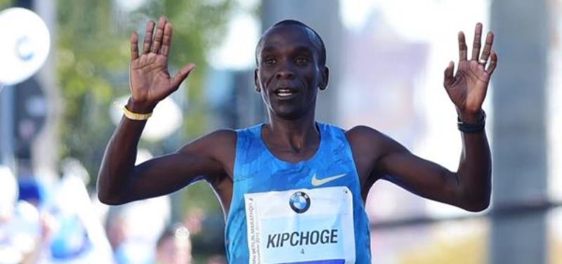 Eliud Kipchoge sale en defensa de los 5,000 que excluyó la IAAF en los Diamond League