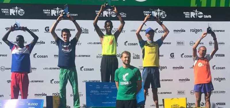 Giovani dos Santos gana la Maratón de Rio 2019