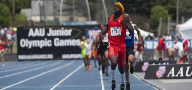 Mekhi Gammons de 13 años logra los 47.86 en 400 metros a 4 seg del récord del mundo absoluto