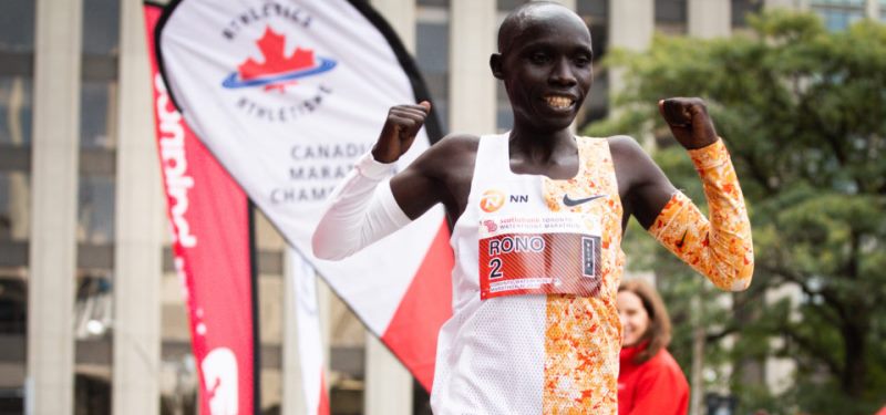 Philemon Rono gana por tercera vez la Maratón de Toronto