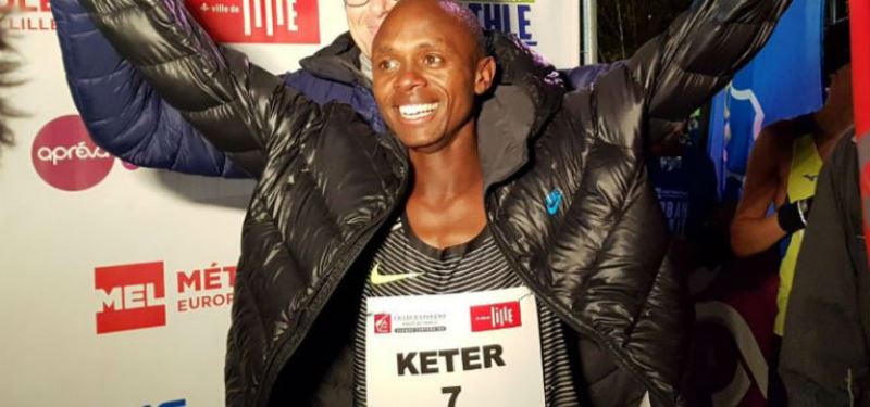 Robert Keter establece nueva marca del mundo de los 5kms (13.22)