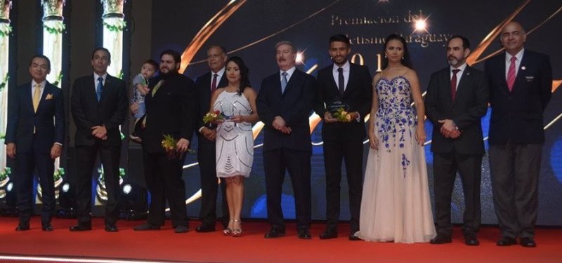 Derlys Ayala y Carmen Martínez los mejores atletas del Paraguay 2019