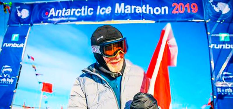 Roy Jorgen Svenningsen de 84 años acaba la Maratón de Hielo de la Antártida