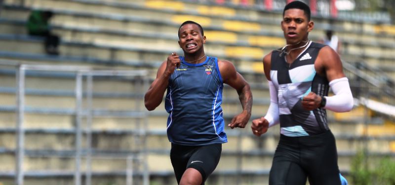 Velocistas ecuatorianos inician entrenamientos