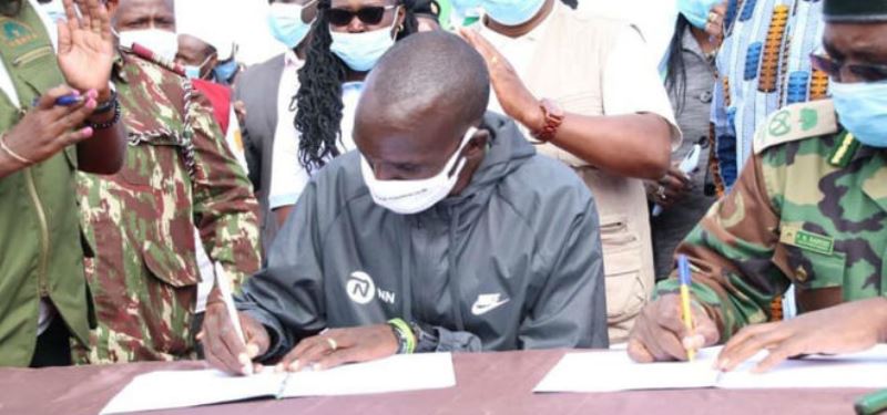 Eliud Kipchoge adopta 50 hectáreas de bosque para su conservación