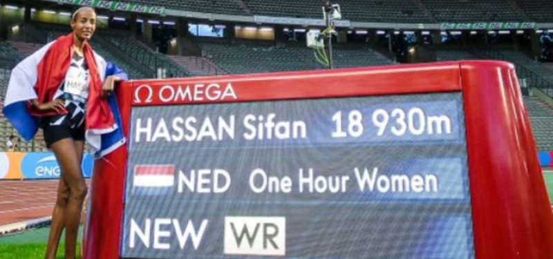 La holandesa Sifan Hassan bate el récord de la hora (18,930 kms)