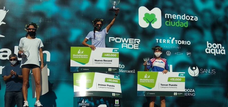 Antonio Poblete y Daiana Ocampo ganan la Media Maratón de Mendoza