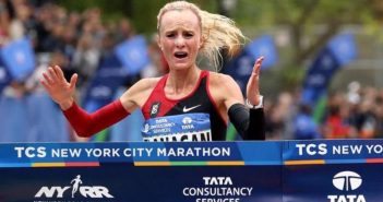 La estadounidense Shalane Flanagan regresa a las competencias luego de su retiro