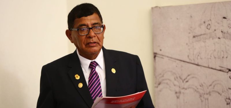 Vuela alto Luis Arbulú Alcas
