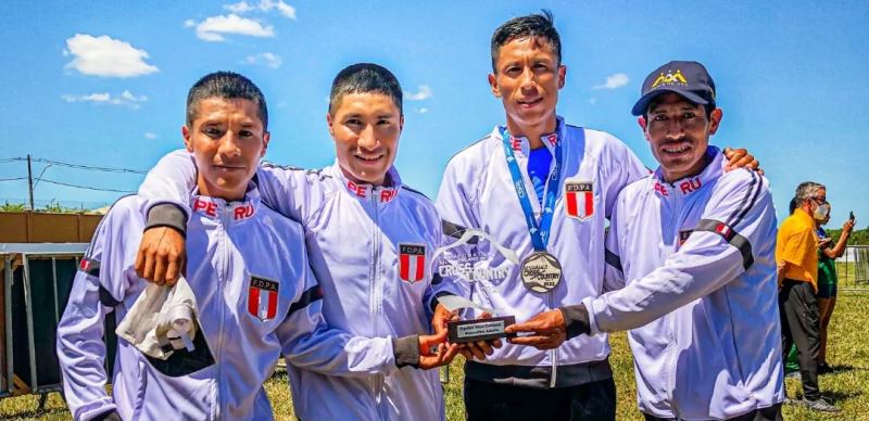 Rene Champi logra doble podio en el Panamericano y Sudamericano de Cross Country
