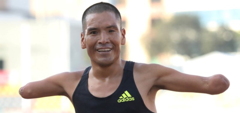 Efraín Sotacuro dio una dura batalla en los 1,500 del nacional de mayores