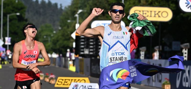 Italiano Massimo Stano gana los 35 km marcha en el mundial de Eugene