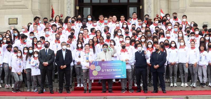Medallistas de los XIX Juegos Bolivarianos recibieron incentivos económicos