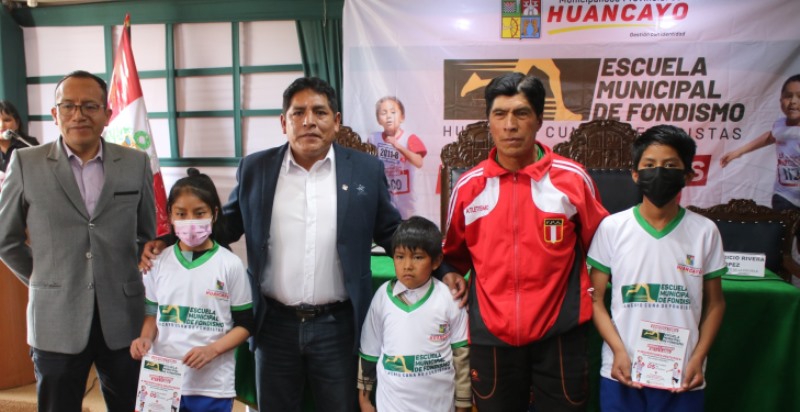 Nuevos talentos entrenarán en el polideportivo “Familia Wanka”