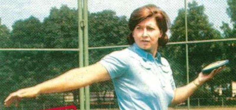 Atletas Olímpicos: Manoliu; señora de seis citas olímpicas y más