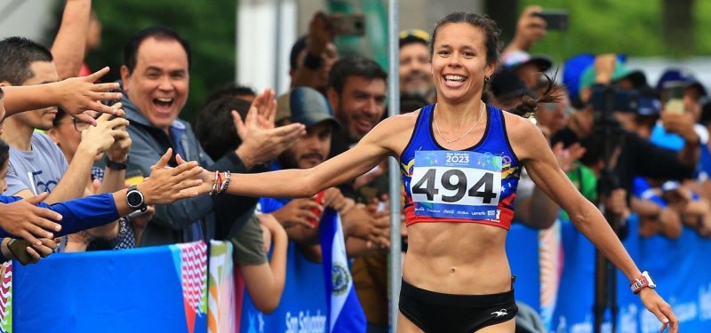 Venezolana Joselyn Brea establece el récord sudamericano de la milla (4:27.41)