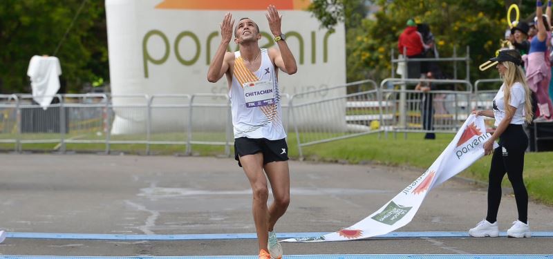Omar Ait Chitachen de Marruecos y Daisy Kimeli, de Kenia ganan la Media Maratón de Bogotá
