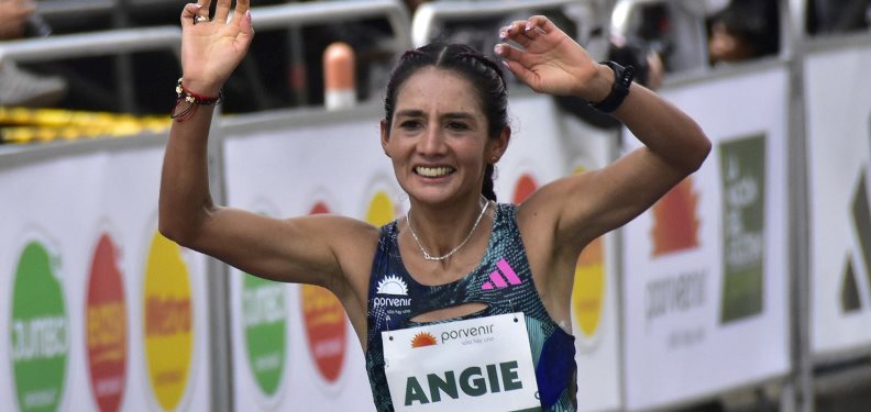 Colombiana Angie Orjuela rompe el récord sudamericano de maratón (02:25:35) que estaba en poder de Gladys Tejeda