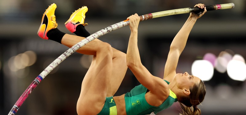 Campeona Mundial Nina Kennedy gana la Liga de Diamante con nuevo récord australiano en la pértiga con 4.91m