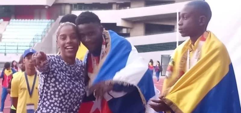 Saltador cubano Giann Carlos Baxter, es oro en el triple en Juegos Escolares Deportivos Centroamericanos