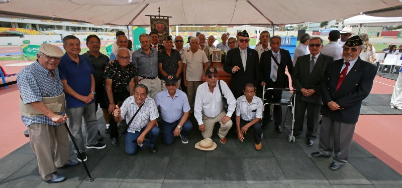 Legado rindió homenaje al campeón mundial master Roberto Abugattás