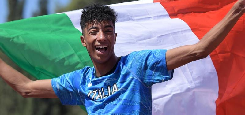 Mattia Furlani establece récord mundial U20 en salto de longitud con 8.36m