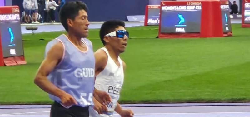 Rosbil Guillen termina 6to en los 5mil en Juegos Paralímpicos Paris 2024