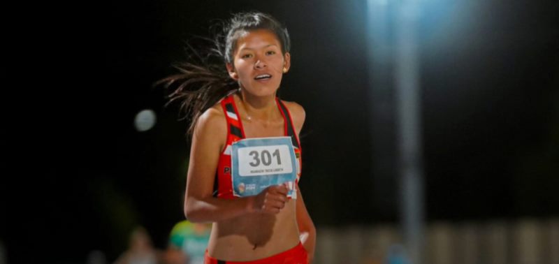 Lisbeth Huacachi logra la tercera dorada en los 2000 mts c/obstáculos del Sudamericano U18