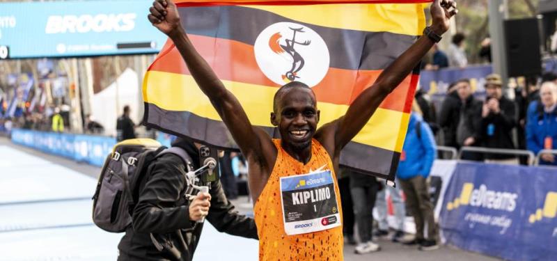 Jacob Kiplimo: Nuevo Récord Mundial de Media Maratón 56.42 min