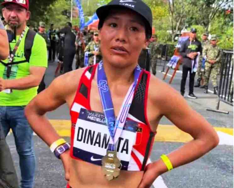 Peruana Dina Velásquez fue la ganadora absoluta de la Maratón de Medellín