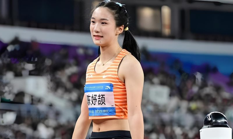Yujie Che, la promesa asiática de la velocidad registra los 100 m. (11.10)