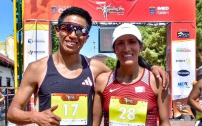 Escuadra peruana encabezado por René Champi y Jovana de la Cruz corren este miércoles 31 San Silvestre de Chía – Colombia