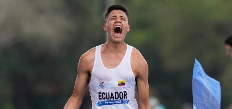 Marchista ecuatoriano David Hurtado establece la nueva marca sudamericana del maratón de marcha
