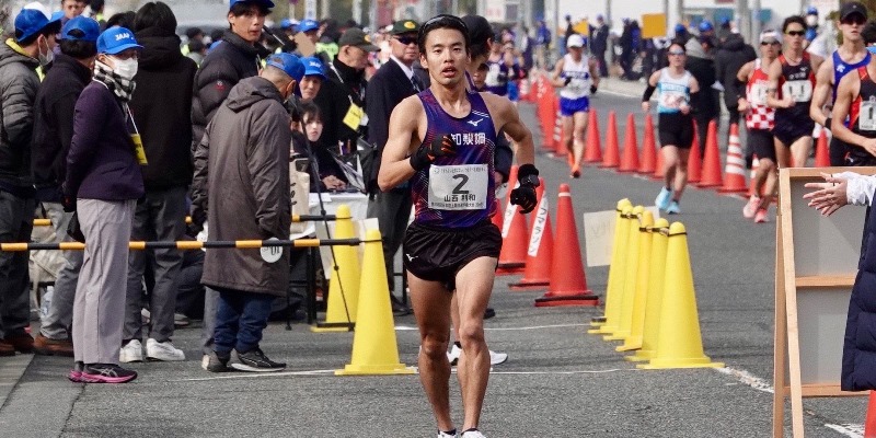 Yamanishi establece el récord mundial de marcha en media maratón en Kobe