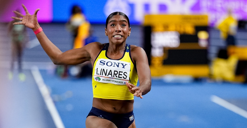 Colombiana Natalia Linares gana la medalla de bronce en salto de longitud