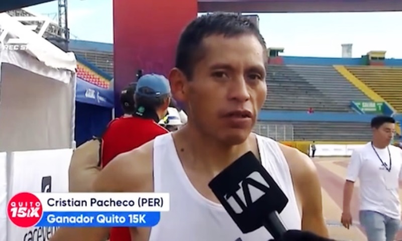 Capote peruano en la carrera Quito 15k