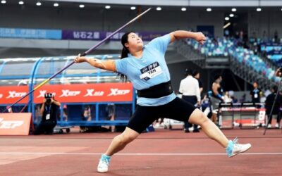 China de 18 años Ziyi Yan logra un lanzamiento histórico de 71,74 mts.