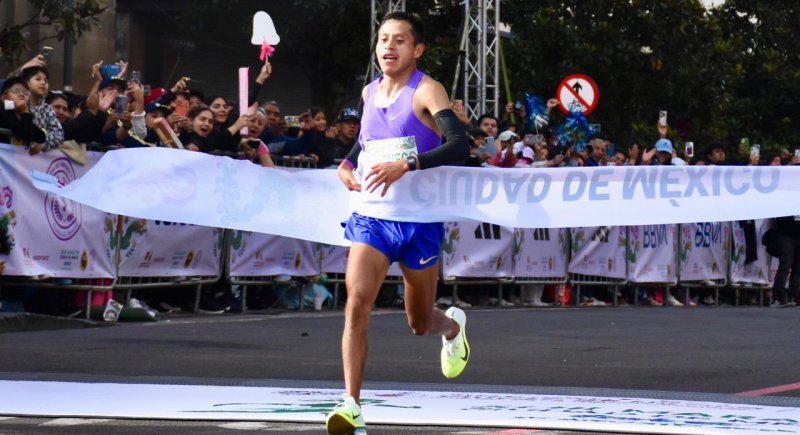 Cristhían Pacheco conquista la Maratón Ciudad de México 2026